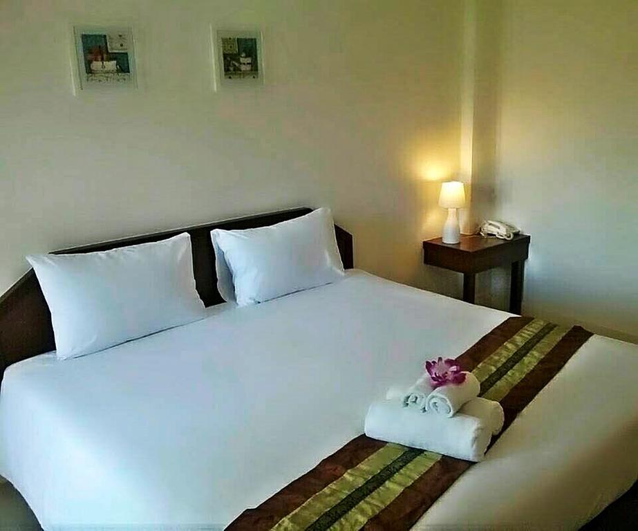 Chumphon Travelodge Extérieur photo