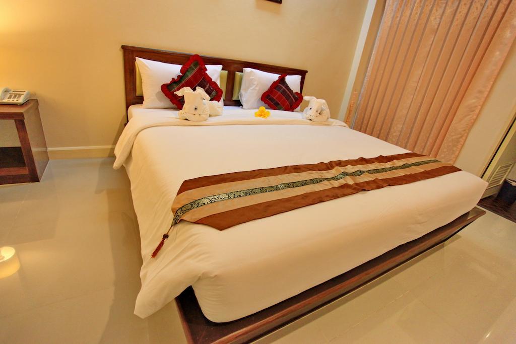 Chumphon Travelodge Extérieur photo