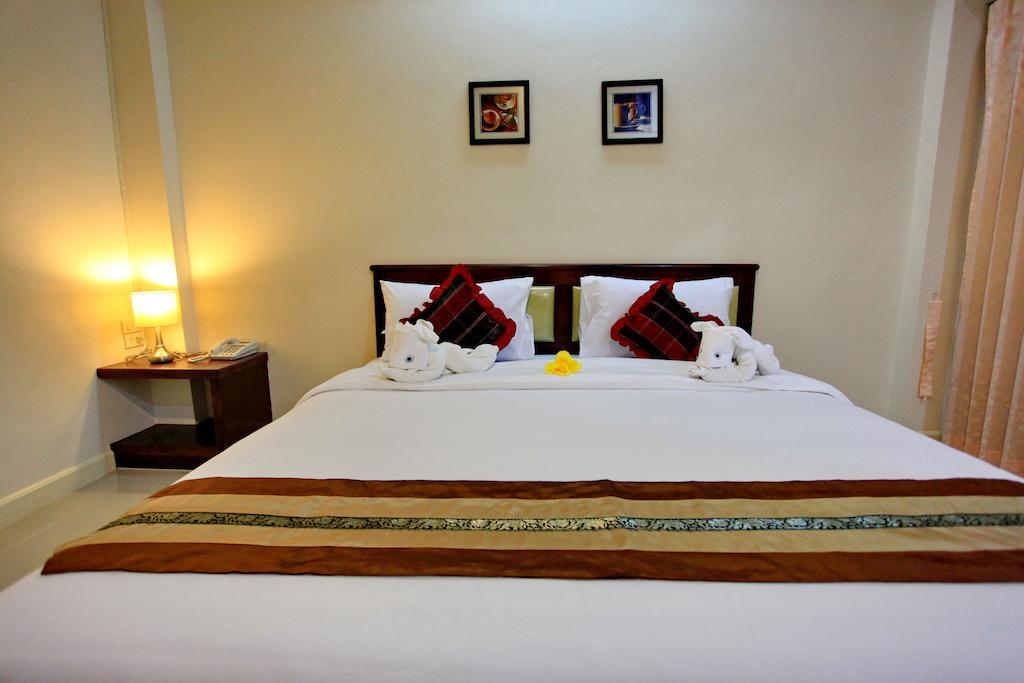 Chumphon Travelodge Extérieur photo