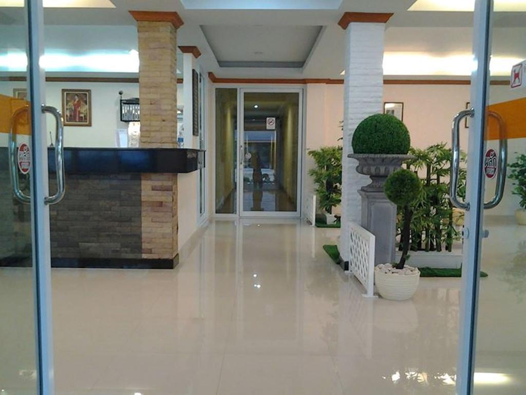 Chumphon Travelodge Extérieur photo